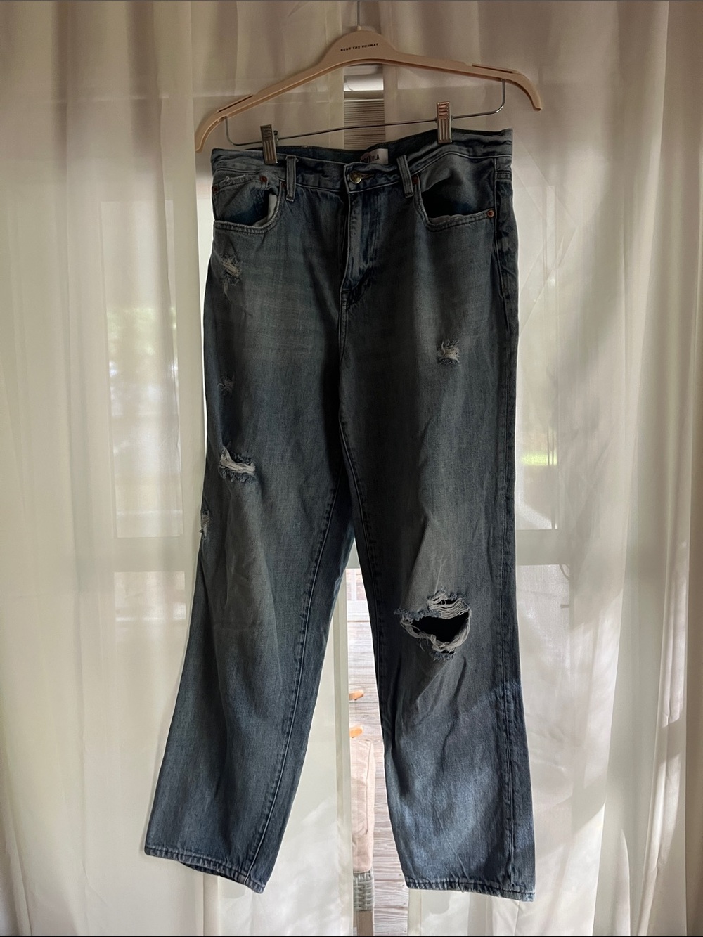 Distressed High-Rise Straight-Leg Jeans - Faded Blue